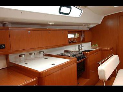 Hrvaška charter in jadranje - Jadrnica - Beneteau Oceanis 43 New (code:PLA 208) - Trogir - Riviera Trogir  - Hrvaška  - Beneteau Oceanis 43 New (code:PLA 208): 
